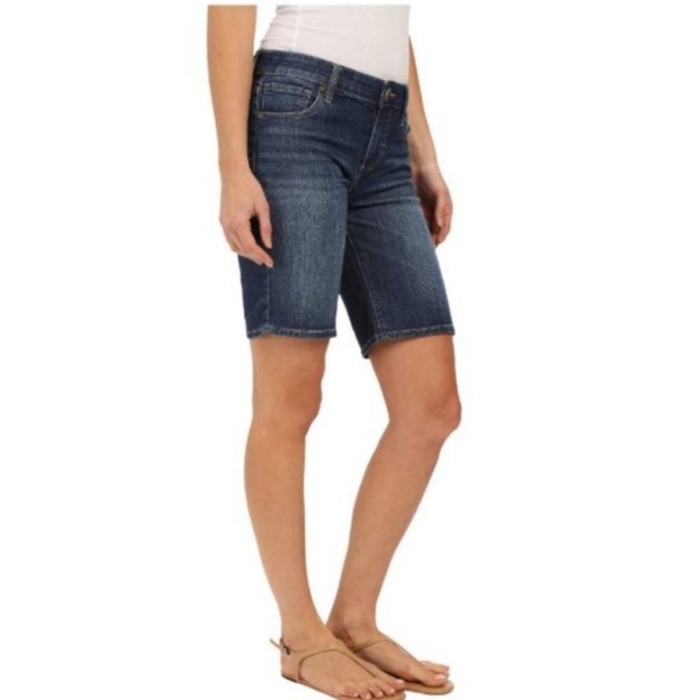 🔹️Kut From The Kloth Catherine Boyfriend Bermuda Jean Shorts Size 2